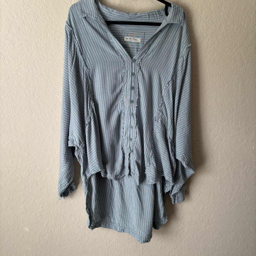We The Free | Women's Boho Oversized One & Only Striped Shirt Size M Blue/White - Picture 3 of 9